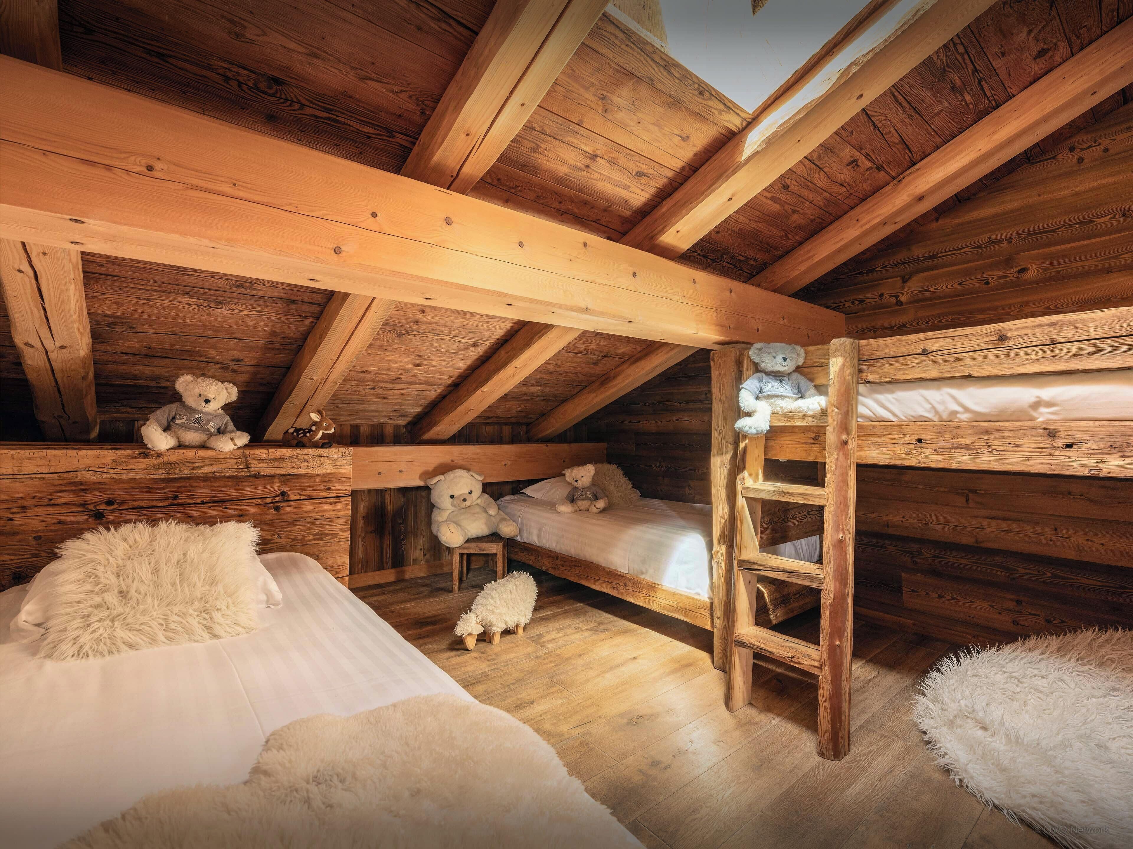 6 habitaciones, tabla de planchar con plancha, wifi y ropa de cama 
