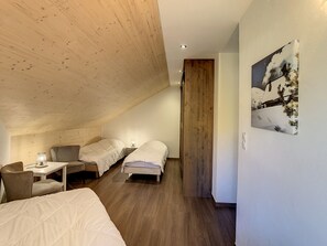 2 bedrooms