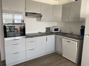 Fridge, microwave, oven