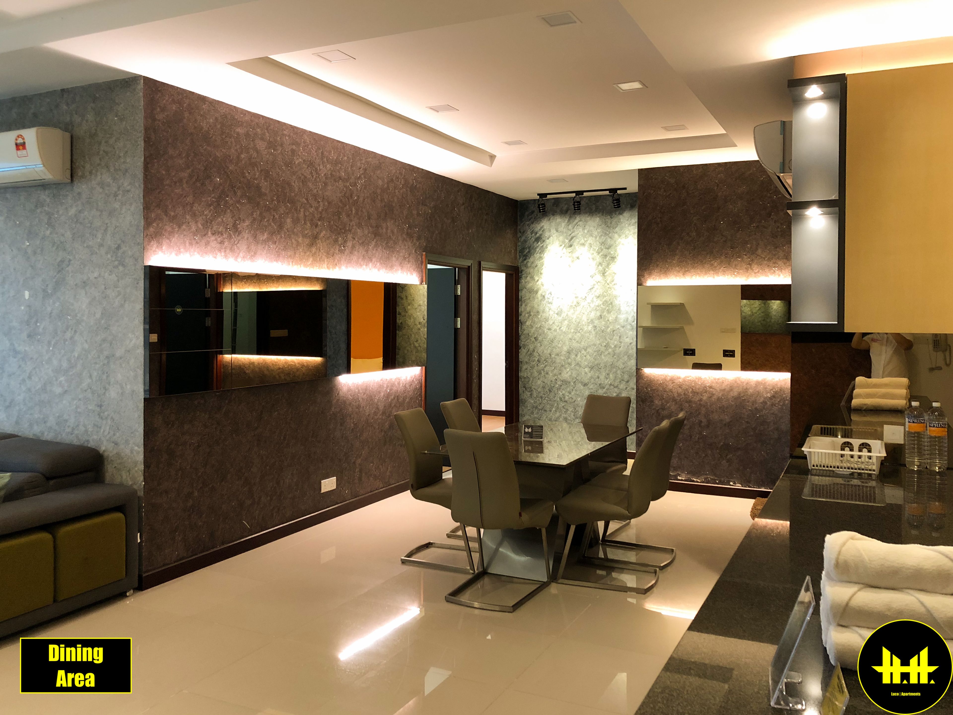 design apartment, 3 bedrooms, kitchen, mountain view | in-room dining