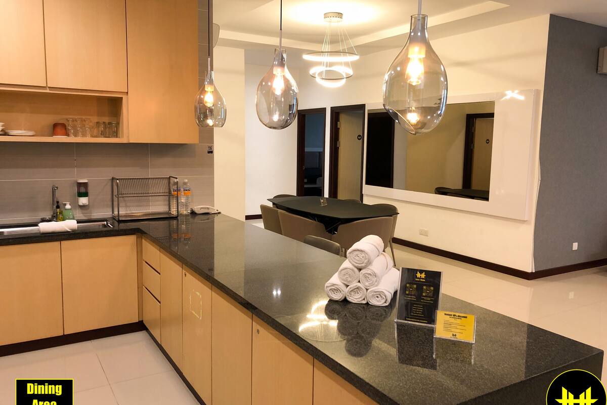 superior apartment, 3 bedrooms, 2 bathrooms, city view | living area | lcd tv