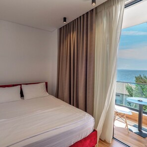 Double Room, Sea View | Desk, soundproofing, free WiFi, bed sheets - Hotel Havana (Sarandë)