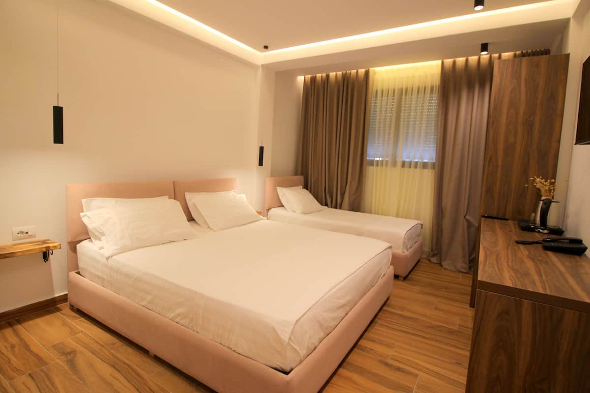 Chambre Triple Économique