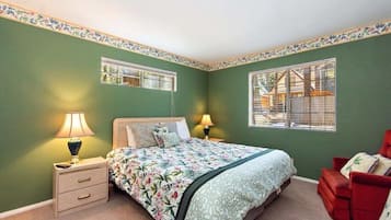 3 bedrooms, bed sheets