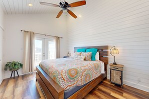 3 bedrooms, free WiFi, bed sheets