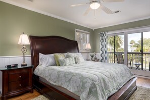 2 bedrooms, iron/ironing board, travel cot, WiFi