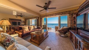 Smart TV, fireplace, books, stereo