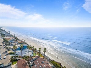 Beach nearby, sun loungers, beach towels - Gorgeous Ocean View Twinhome w/AC! (Encinitas)