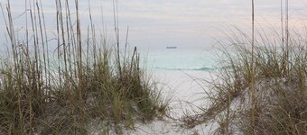 Cottage adorable Beach Front en PCB