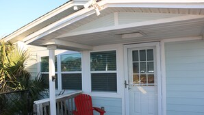 Exterior detail - This adorable cottage is DIRECTLY ON THE BEACH-RARE FIND! (Panama City)