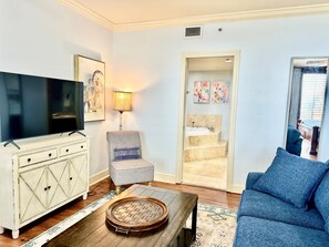 2 bedrooms, desk, iron/ironing board, Internet