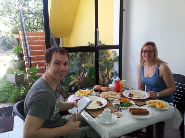 Daily continental breakfast (USD 2 per person) - Sanemro Villa (Dambulla)