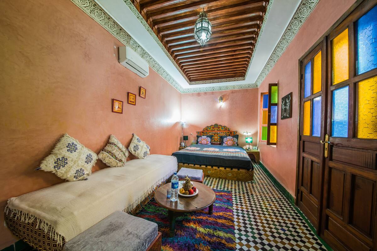 Standard Double Room | In-room safe, soundproofing, iron/ironing board, WiFi (free)