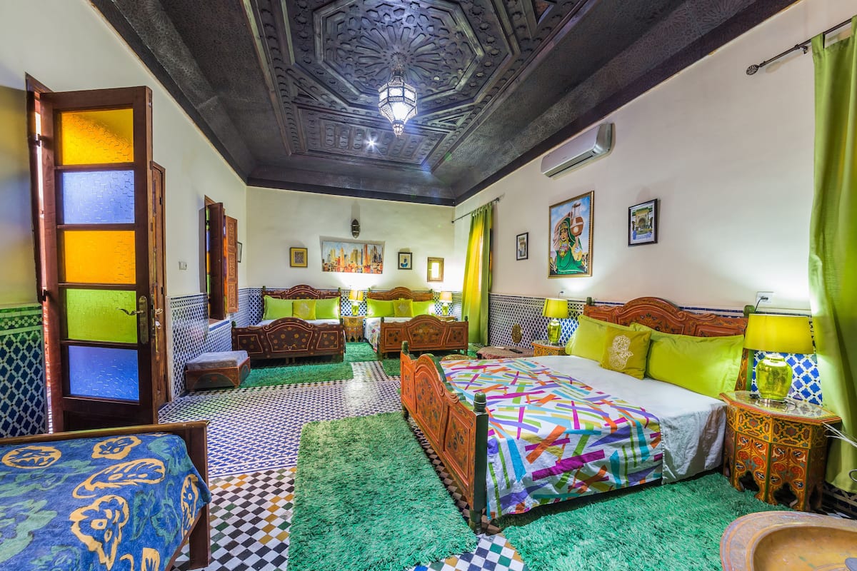 Triple Room | In-room safe, soundproofing, iron/ironing board, free WiFi