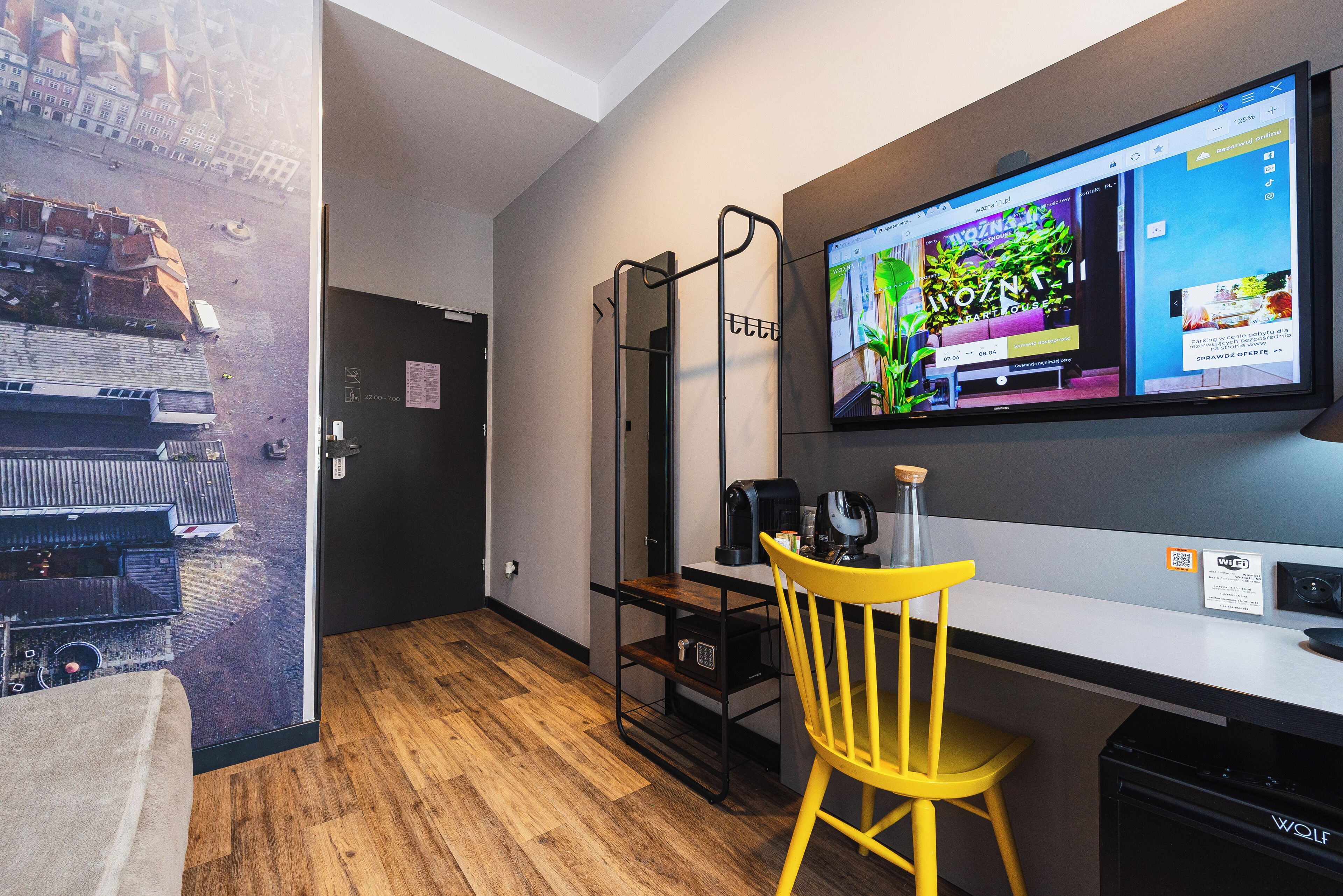 1 bedroom, egyptian cotton sheets, premium bedding, tempur-pedic beds