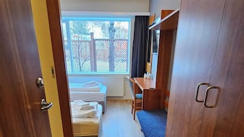 Double or Twin Room | Desk, free WiFi