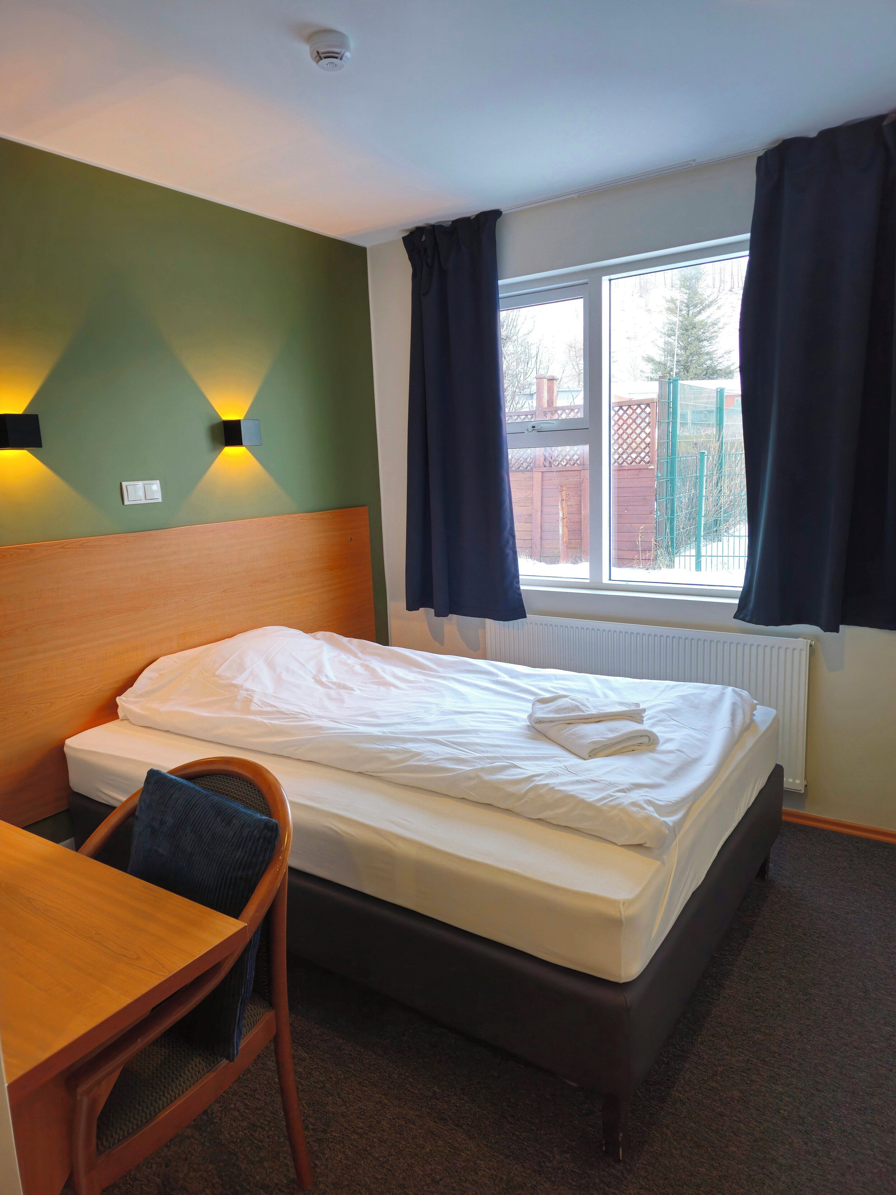 Single Room | Desk, free WiFi