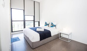 Premier Duplex, 3 Bedrooms, Kitchen, City View - The Establishment EST KL Sentral (Kuala Lumpur)