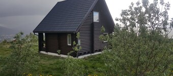 Akureyri Log Cottage