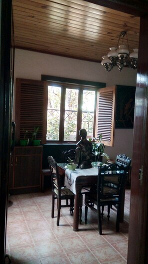 Colazione a buffet inclusa, servita tutte le mattine