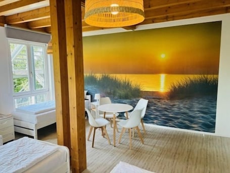 Quadruple Room | Soundproofing, cribs/infant beds, free WiFi, bed sheets