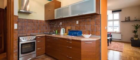 Economy Loft, 1 Bedroom, Kitchen, City View | Private kitchen | Fridge, oven, stovetop, dishwasher