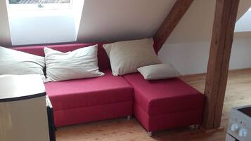 Kamar Quadruple, dapur kecil, pemandangan lembah | Area keluarga | TV layar datar