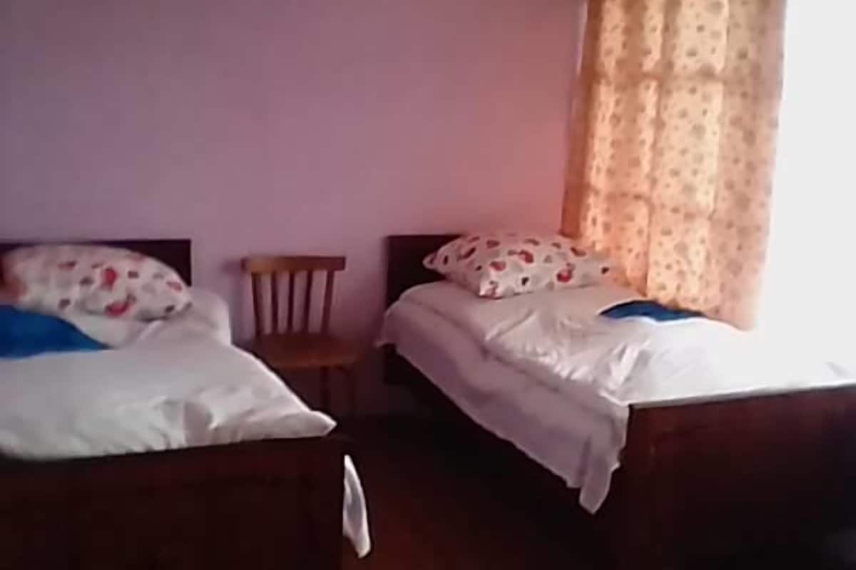 Twin Room, Shared Bathroom