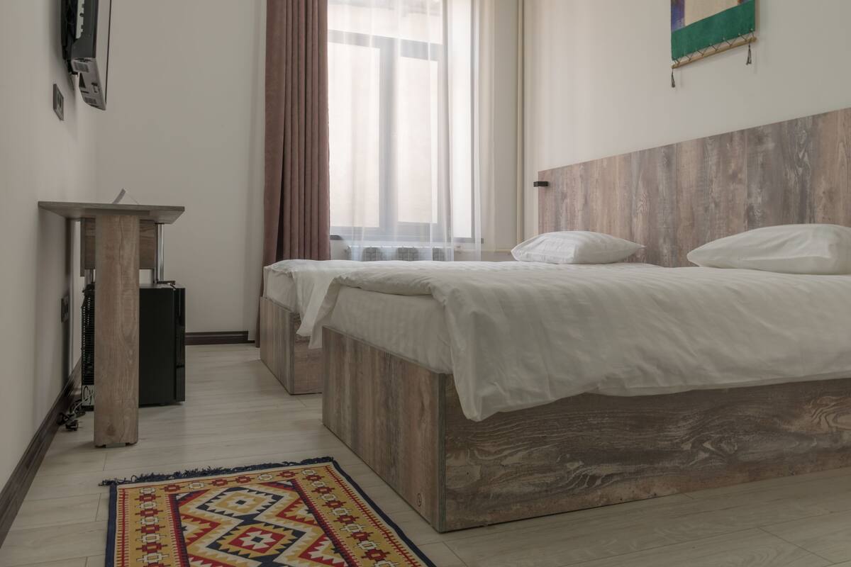 Camera Standard con letto matrimoniale o 2 letti singoli | Biancheria da letto di alta qualità, minibar, insonorizzazione