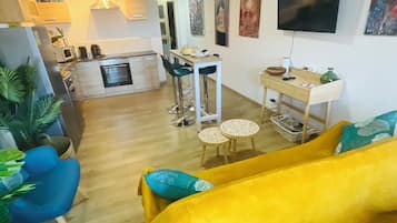 Appartement Ville, 1 chambre, non-fumeurs, vue ville | Coin séjour