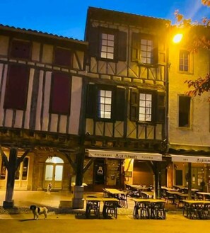 واجهة المنشأة