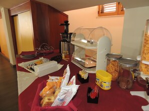 Comida y bebida