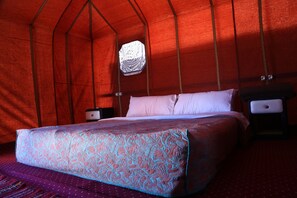 1 Schlafzimmer, hochwertige Bettwaren, kostenloses WLAN, Bettwäsche