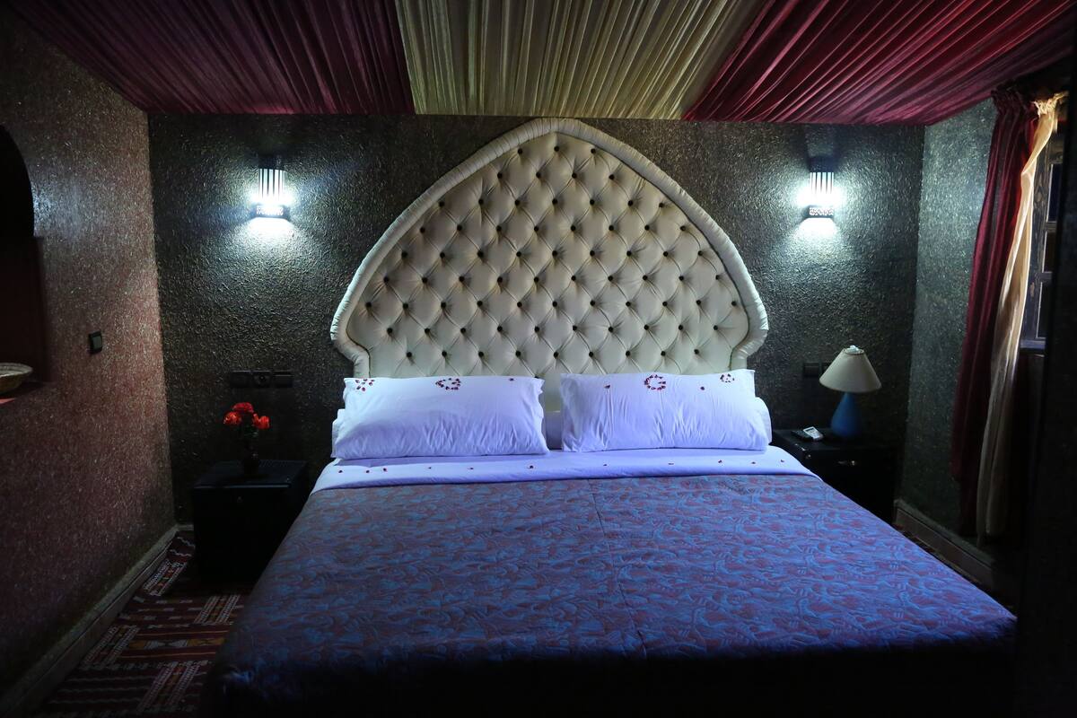1 bedroom, premium bedding, WiFi (free), bed sheets