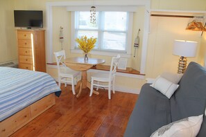 Fer et planche Ă repasser, Wi-Fi gratuit, draps fournis