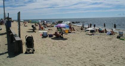 Estudio encantador a menos de 200 pasos de la playa de Glendon - 200 Captain Chase Rd # 18