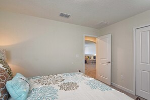 5 Schlafzimmer, Bügeleisen/Bügelbrett, kostenloses WLAN, Bettwäsche