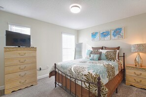 5 bedrooms, iron/ironing board, free WiFi, bed sheets