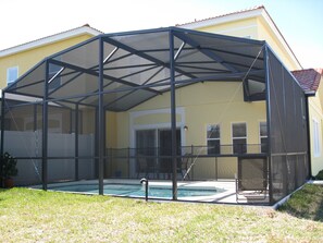 Property grounds - Amazing Lake View : 4 Bed End Townhouse : Super Fast WiFi : Private Pool (Kissimmee)