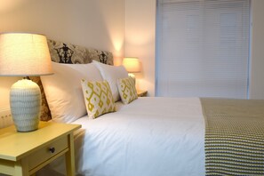 2 bedrooms, iron/ironing board, free WiFi - Westlake Apartment No. 4 in Hampton, Peterborough (Peterborough)