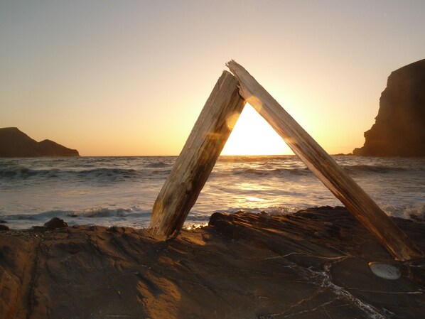Beach - Rusey Cottage, Crackington Haven, Bude, amazing location, stunning views. (Bude)
