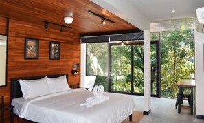 Standard Type A | Minibar, in-room safe, desk, blackout curtains - Kong Resort Vangvieng (Vang Vieng)