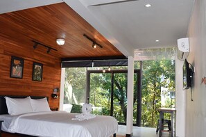 Standard Type A | Minibar, in-room safe, desk, blackout drapes - Kong Resort Vangvieng (Vang Vieng)