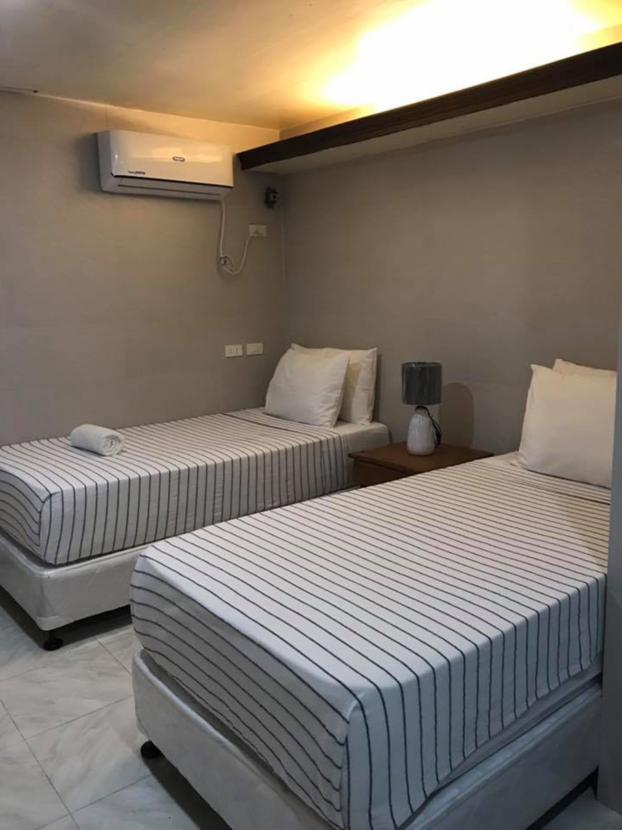 Premium bedding, individually decorated, individually furnished, desk