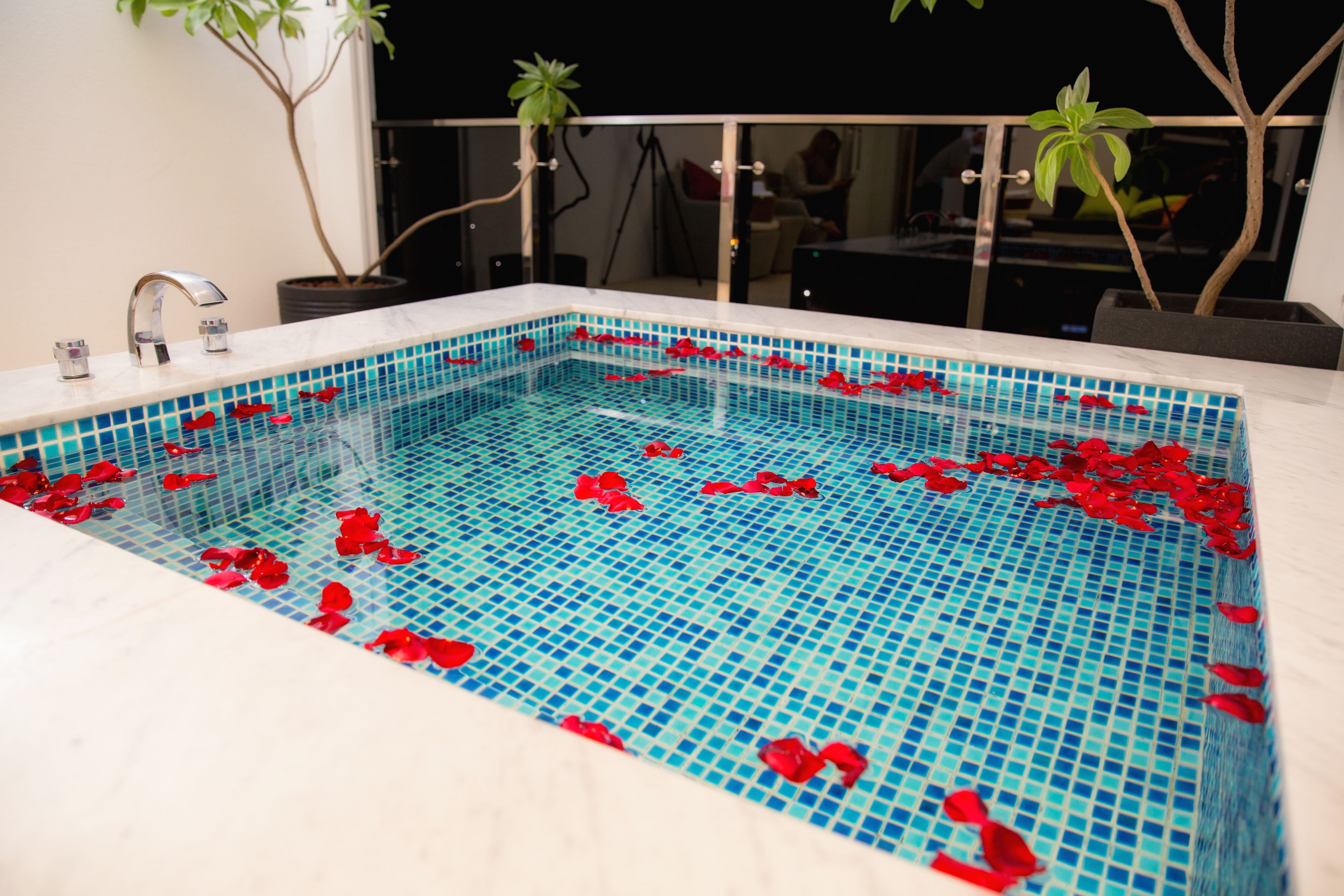 grand double room | deep-soaking bathtub