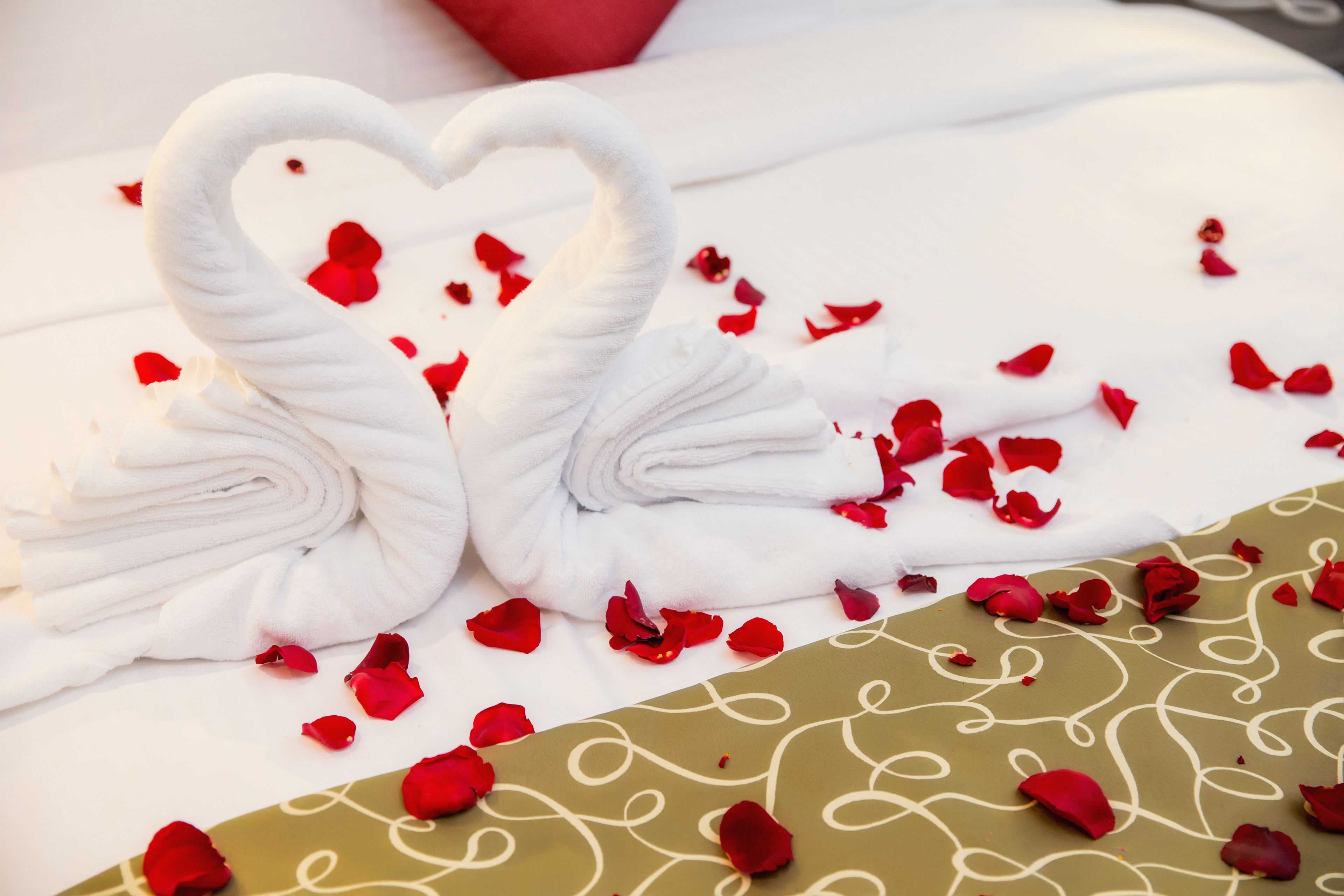 grand double room | 1 bedroom, desk, free wifi, bed sheets