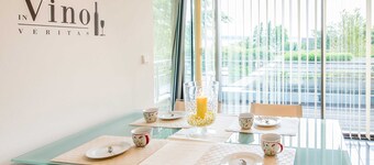 Exclusive apartment with water view - Apartment Meierwik