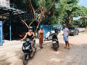 Scooter/moped