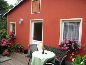 Unclassified image, 3 of 9, button