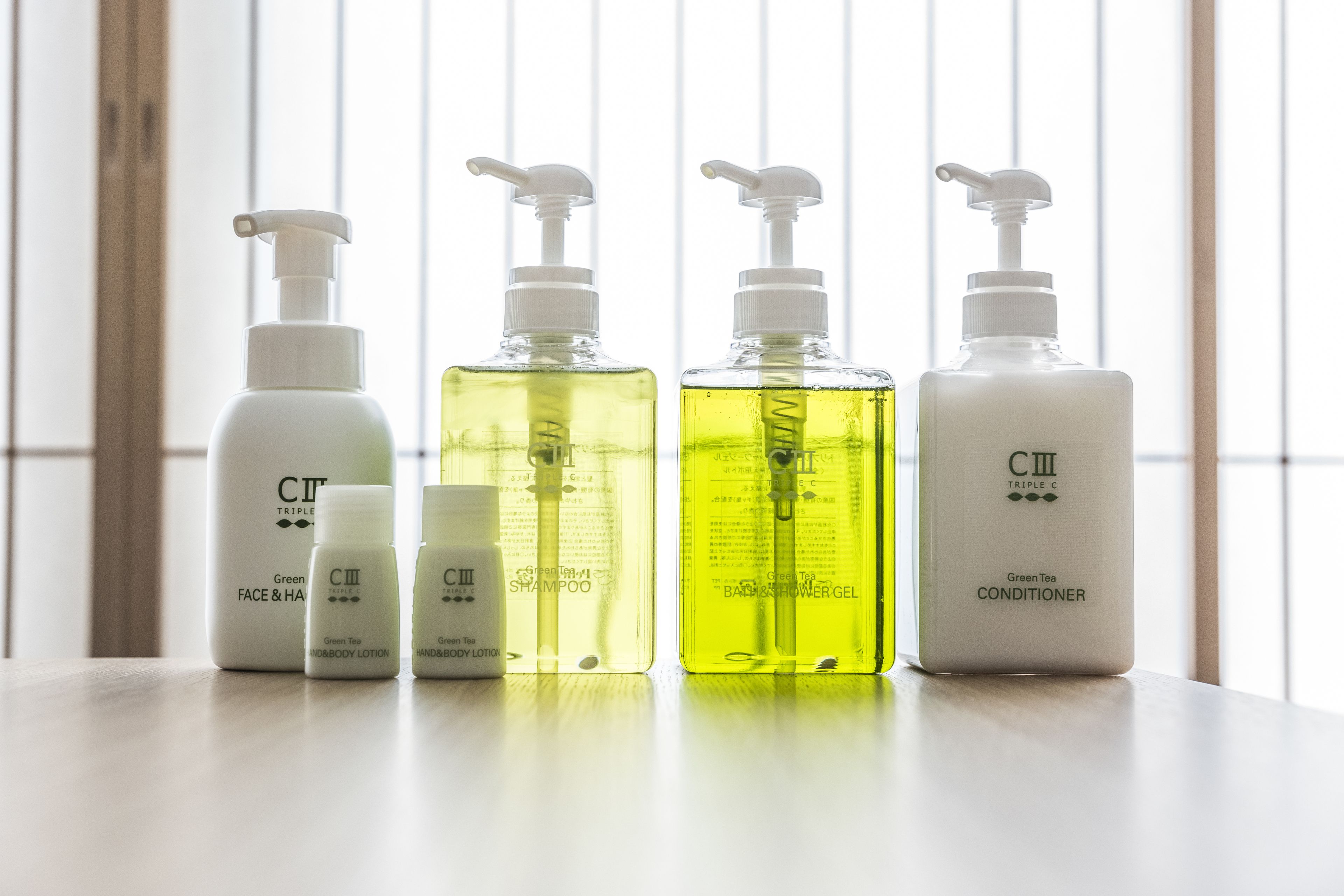 run of the house | bathroom | combined shower/bathtub, deep-soaking bathtub, rainfall showerhead